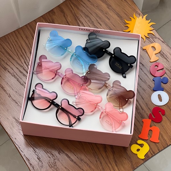 عینک بچگانه بدون فرم 